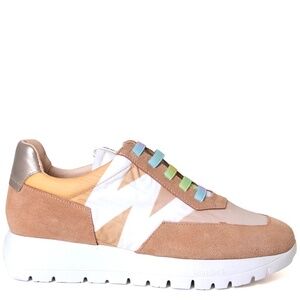 Wonders Odisei Platform Sneaker SIZE 39 (fits like 8.5)